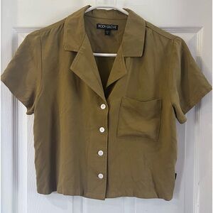 Body Glove short sleeve shirt, size Small color Olive Green